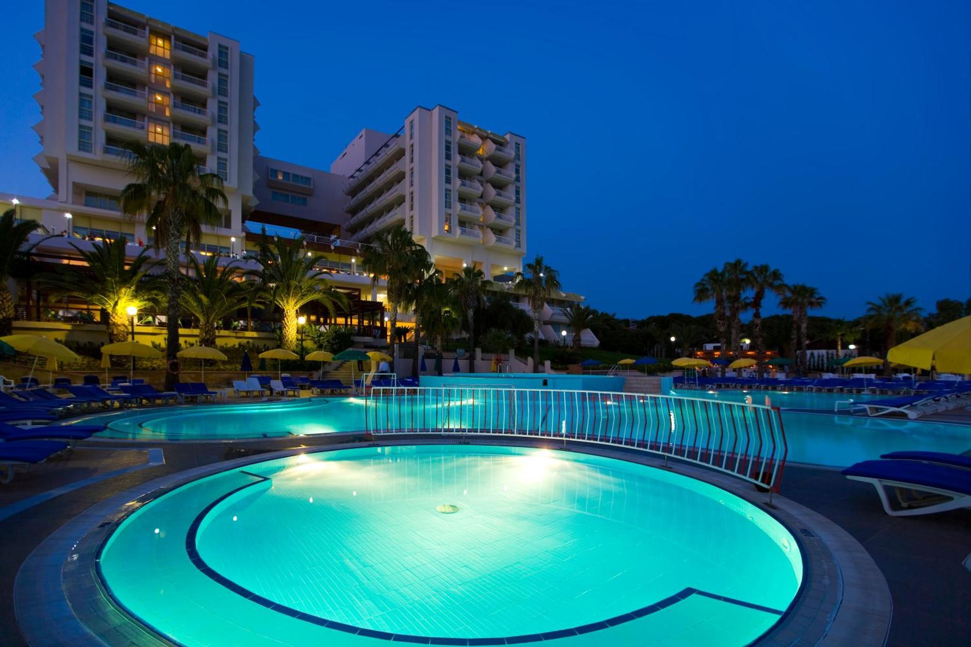 Fantasia Deluxe Hotel Kusadasi Exterior foto