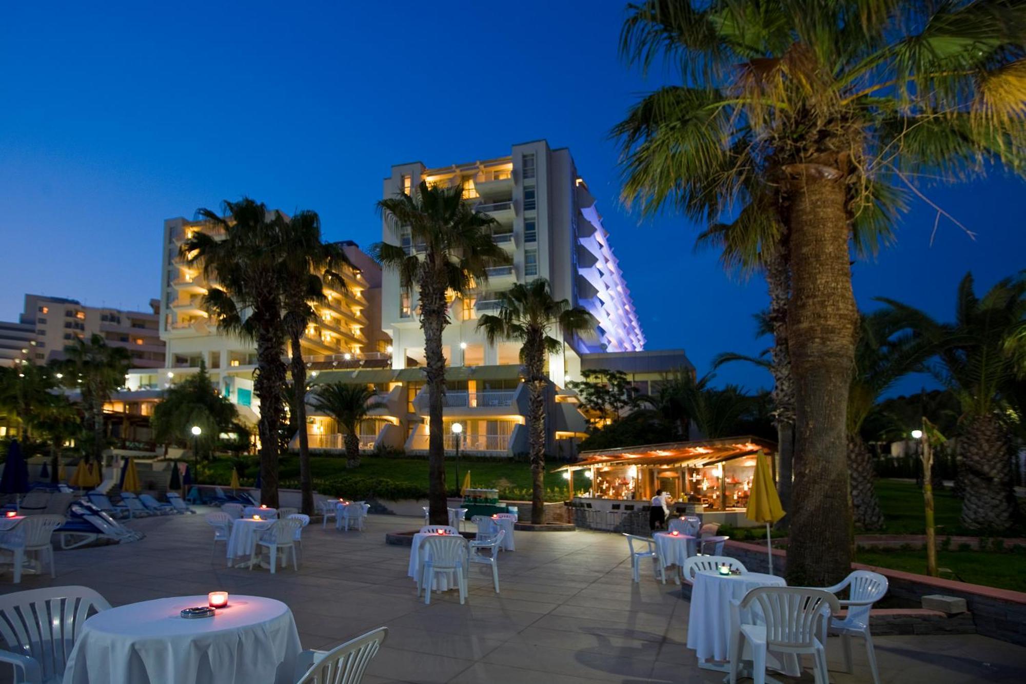 Fantasia Deluxe Hotel Kusadasi Exterior foto