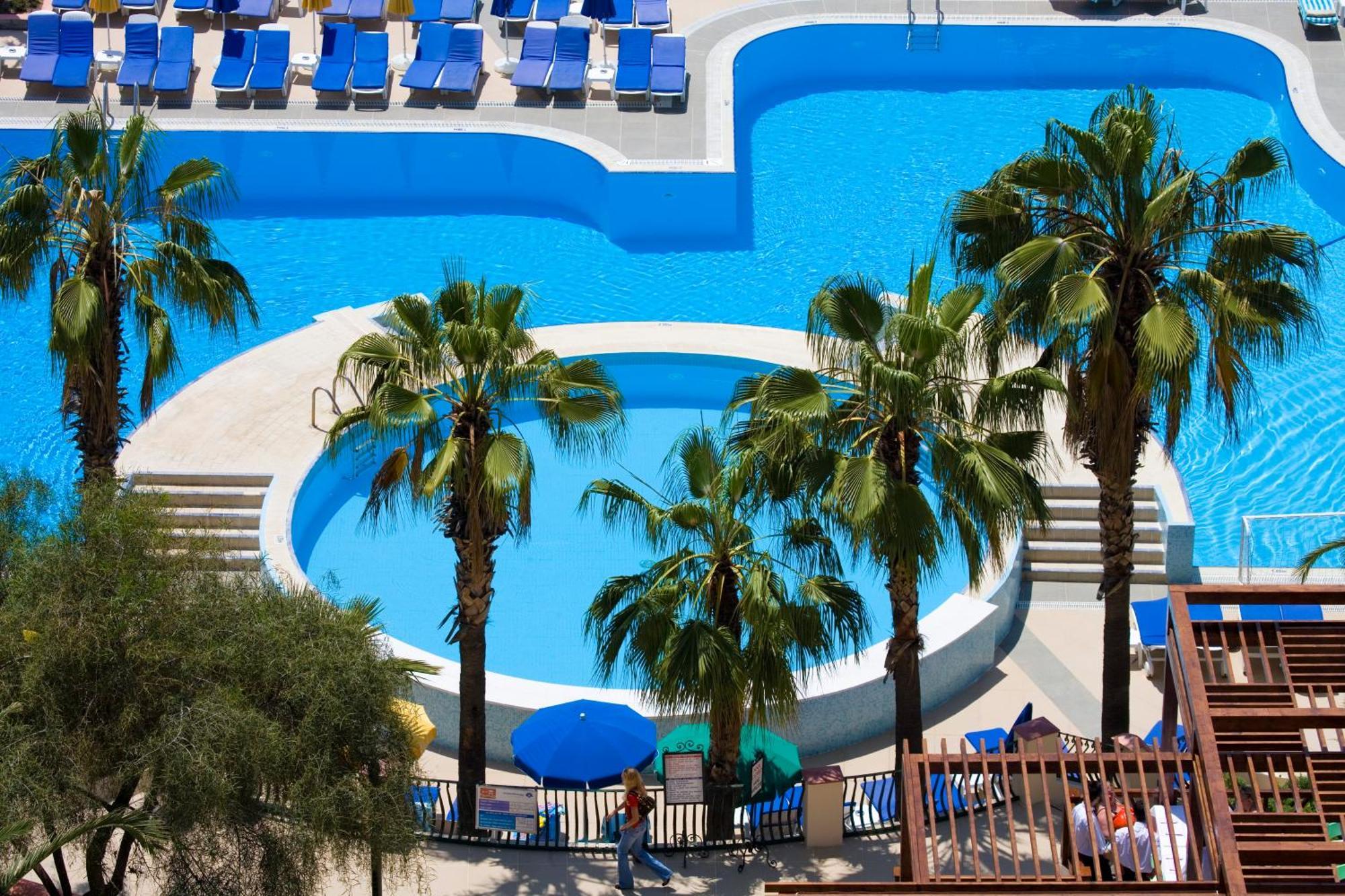 Fantasia Deluxe Hotel Kusadasi Exterior foto